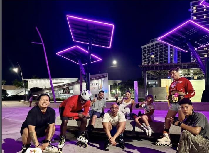 Hollywood Beach Skaters